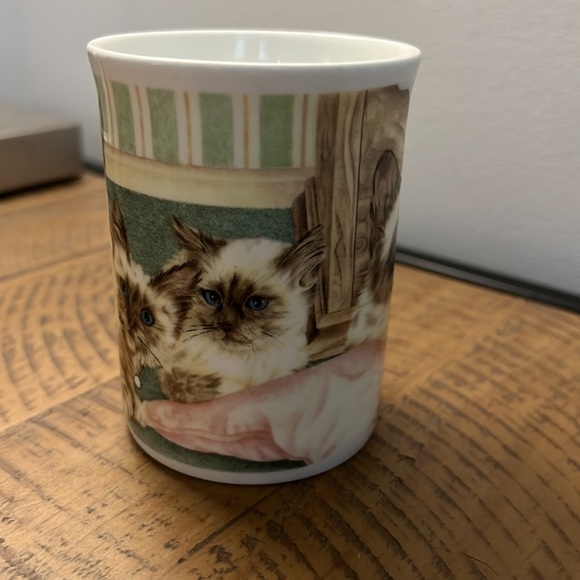 🌟Duchess bone china cat and kitten coffee tea cup - Picture 2 of 4